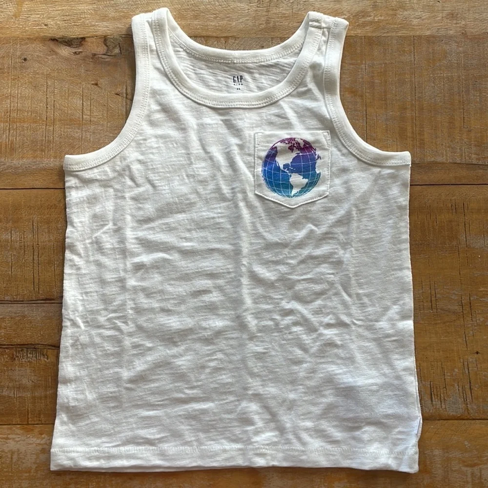 NWOT Gap boys tanks size XS